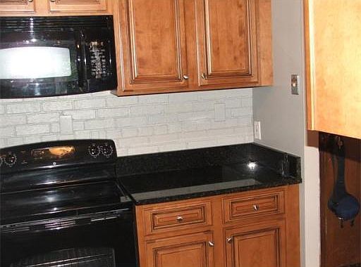 1st image of 46 Greentree Ln APT 32