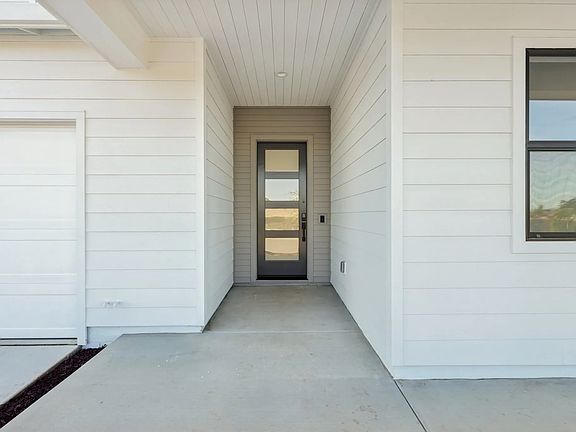 Sky House Lot 612 Exterior Entry