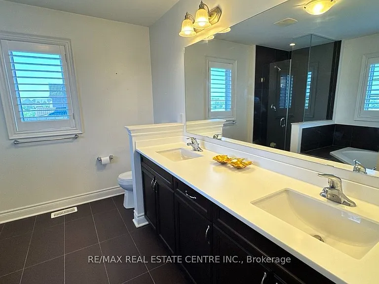 13 Alister Dr #MAIN UPPER — Photo 45