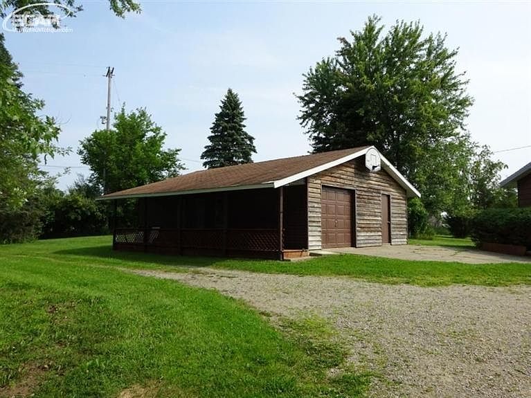 2nd image of 2346 N Henderson Rd