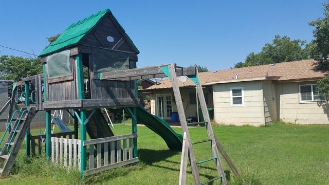 2nd image of 1109 N Steven Dr