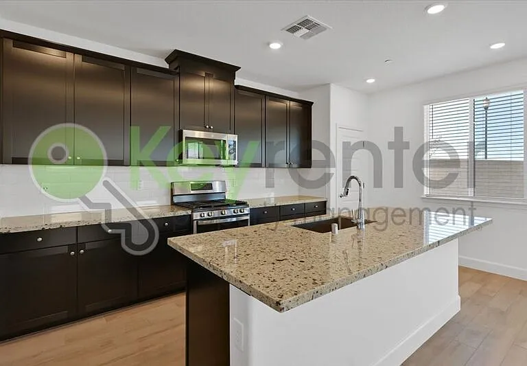 224 Twilight Peak Ct — Photo 15