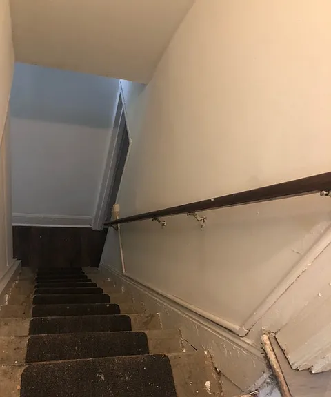 428 S Claymont St — Photo 2
