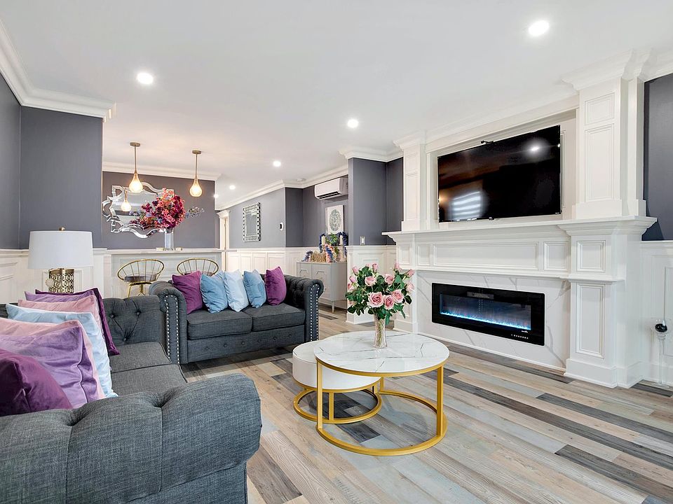 1st image of 12 James St N