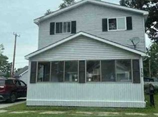 730 Bruce St, Marine City, MI 48039