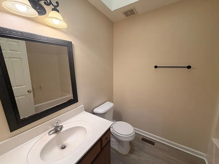 406B Hazelwood Dr — Photo 9