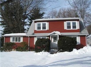 46 Hilton St, Darien, CT 06820