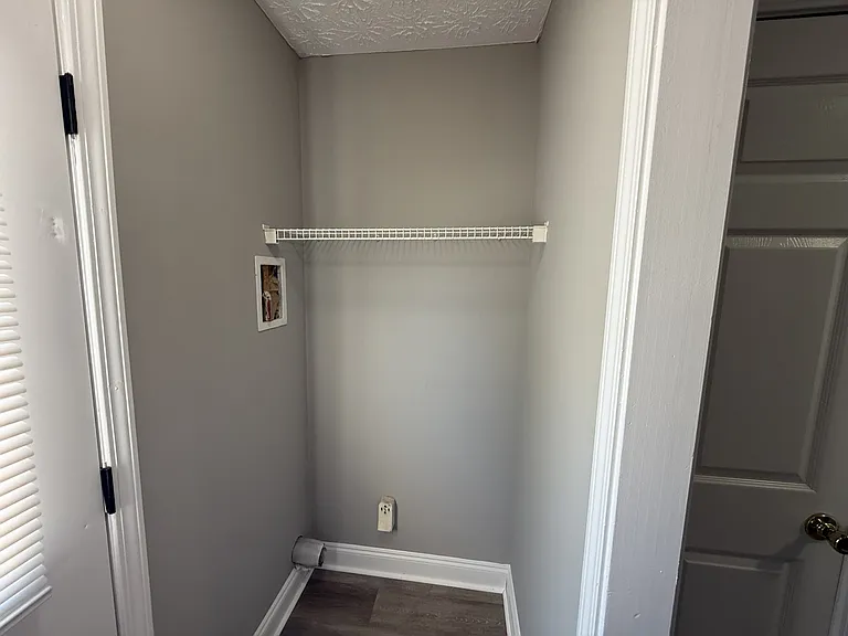 209 Westchester Cir #1 — Photo 17