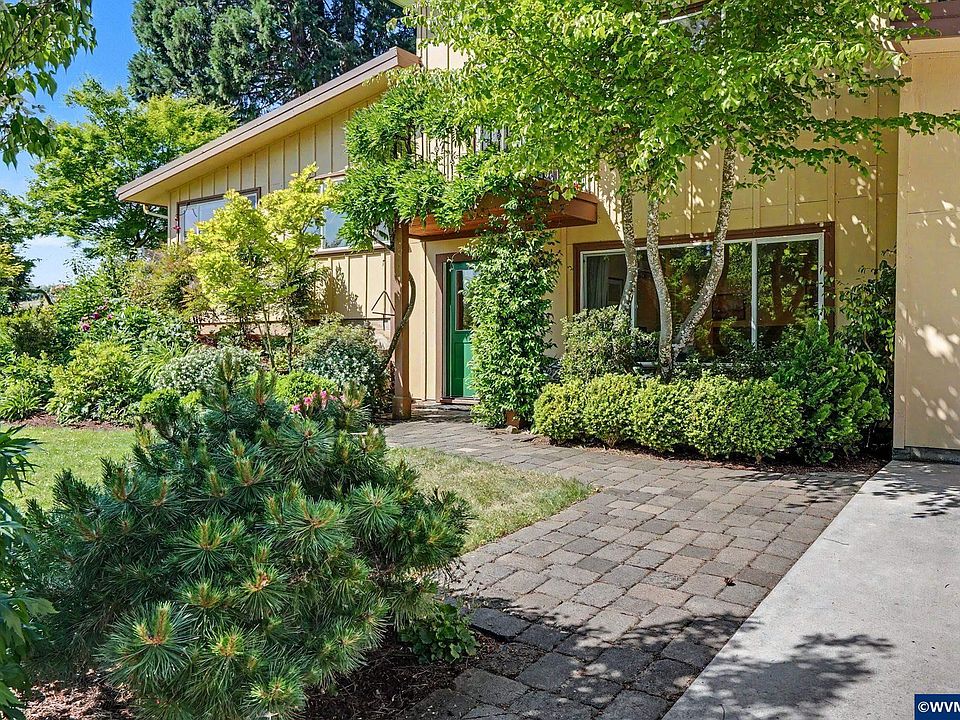 1st image of 39800 Mertz Dr SE