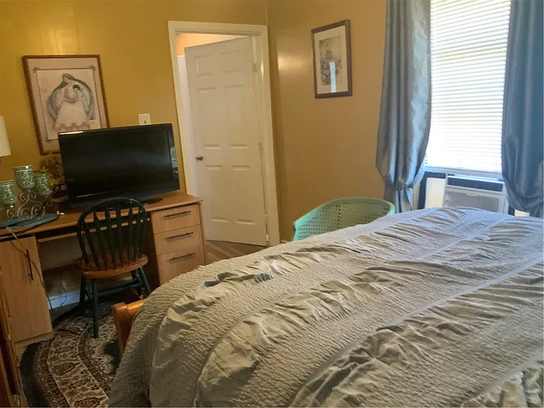 7426 Convair Dr — Photo 8