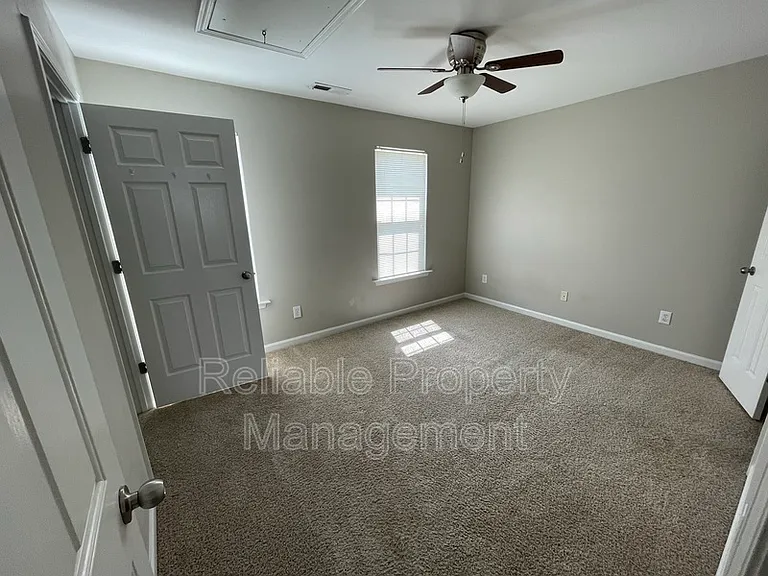 132 Winslow Ln — Photo 10