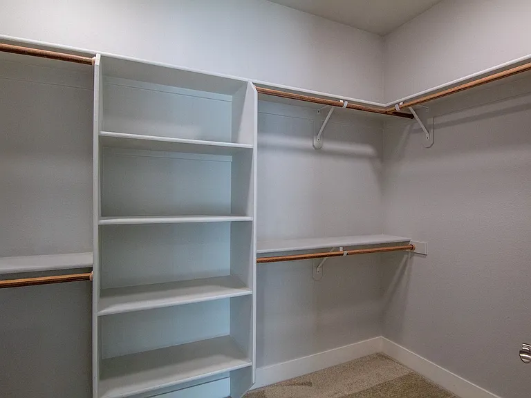 6053 Fallworth Dr — Photo 12