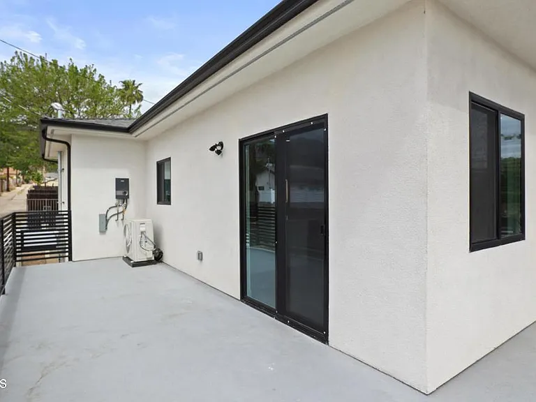 112 N Kenneth Rd #201 — Photo 18