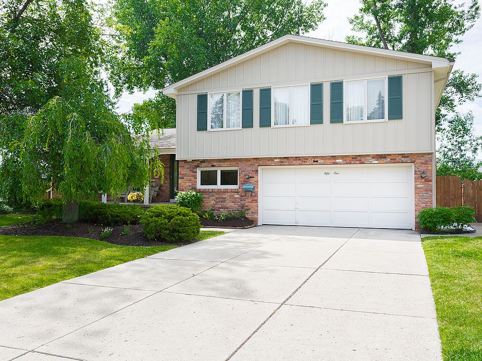 1st image of 51 Candlewood Ln