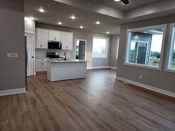 4th image of 906 Lakin Foundation Blvd