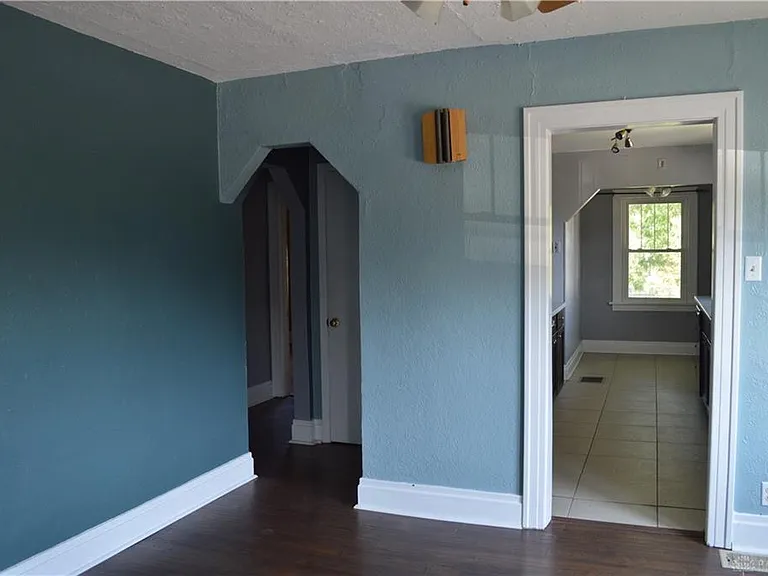 2752 Springmont Ave — Photo 8