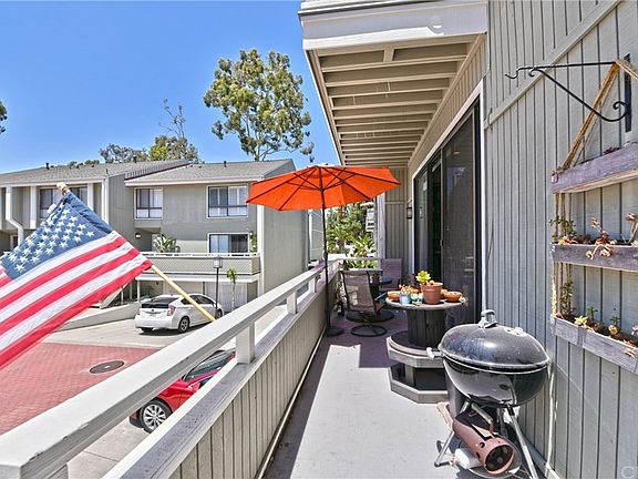 3rd image of 8 Kialoa Ct #102