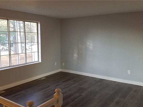 4th image of 7425 Winterleaf Ct