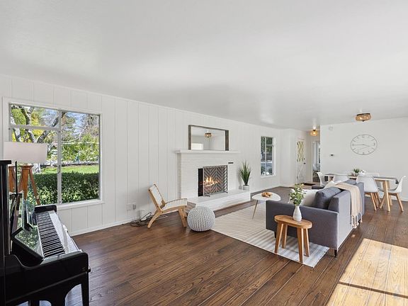 4th image of 2183 Vineyard Road