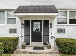 47 Avon Cir, Pt Chester, NY 10573