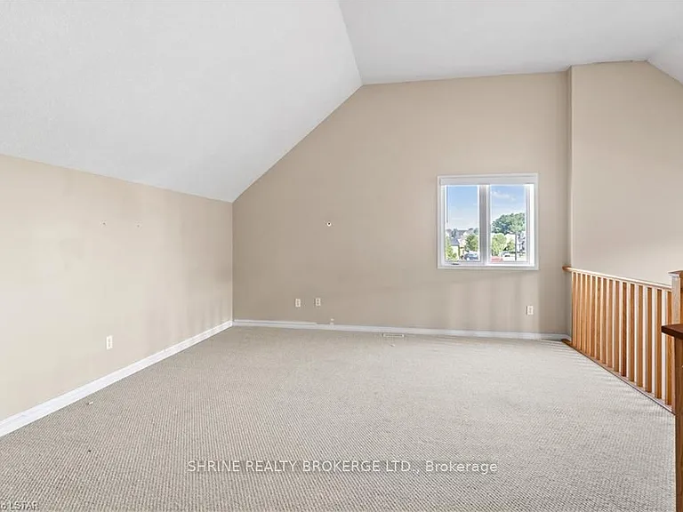 1841 Foxwood Ave #UPPER — Photo 19