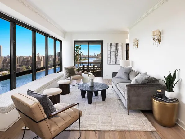 530 East 76th Street image 1 of 20