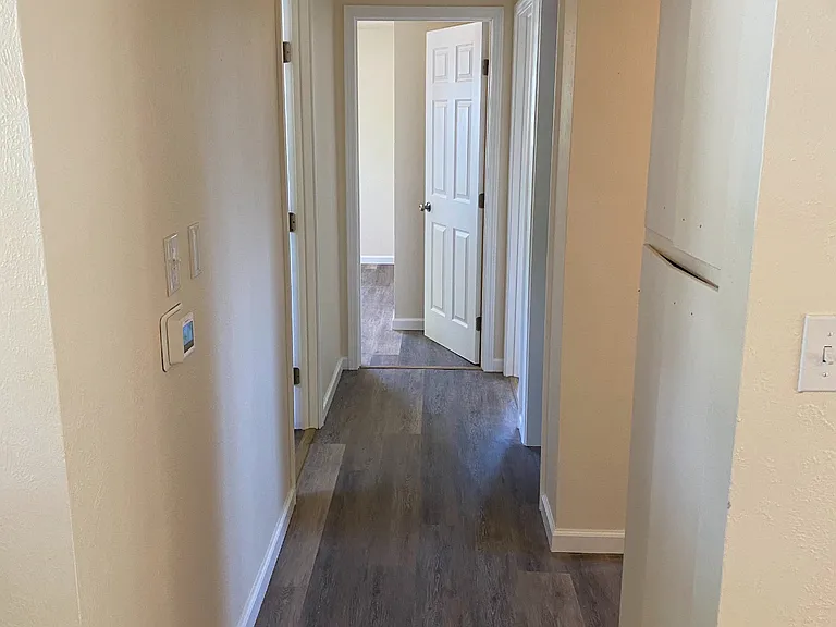 1215 Sunset St — Photo 7