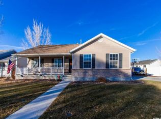 2141 E Fall St, Eagle Mountain, UT 84005