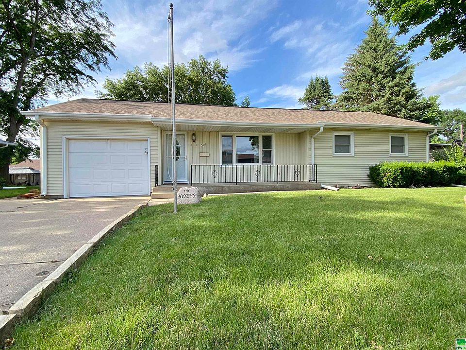 1st image of 507 Evelyn Dr