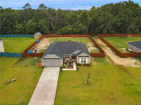 2nd image of 125 Halcyon Way NE