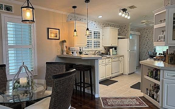 3rd image of 1191 Brigadoon Dr
