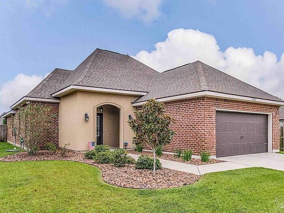 3rd image of 8822 Bellawood Cir