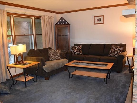 2nd image of 4284 Blue Jay Dr