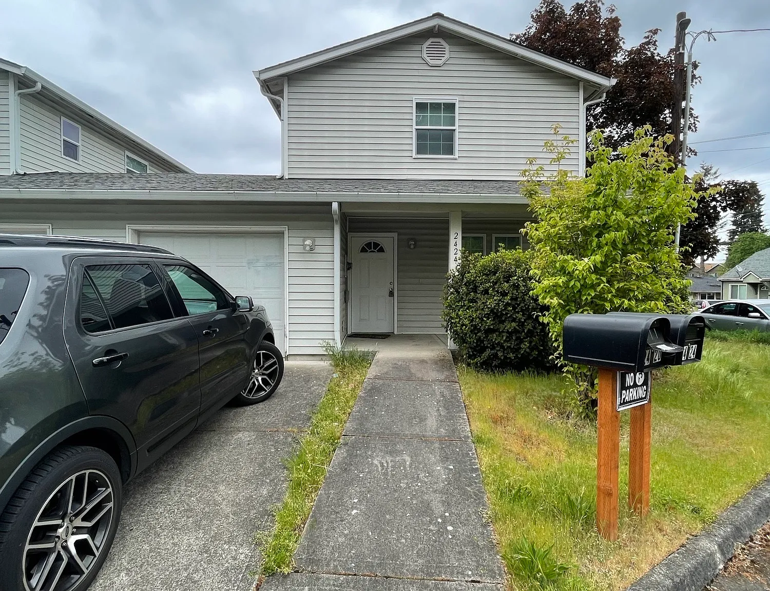6 bed, 1821 sqft, $1,200 — Photo 2