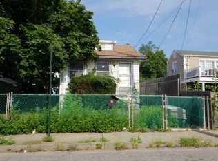 46 Cornwall St, Highlands, NJ 07732