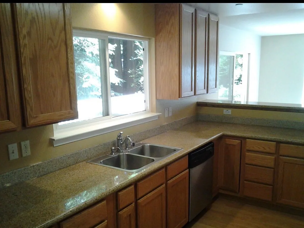 1 bed, 950 sqft, $2,395 — Photo 4