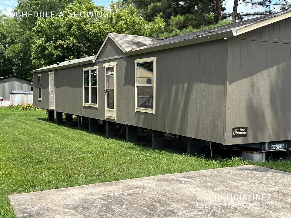 18 Bollen Ct SW