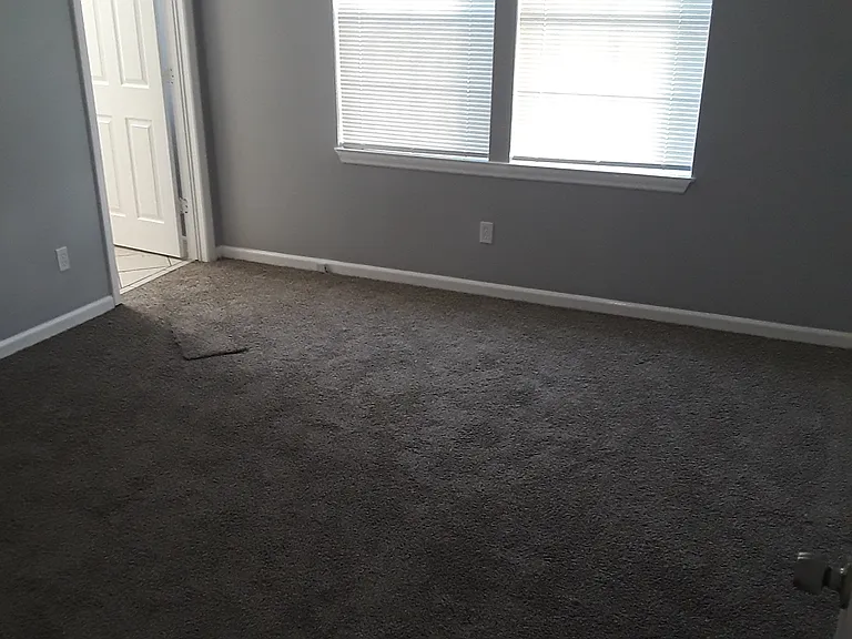 613 Shepard Ave — Photo 8