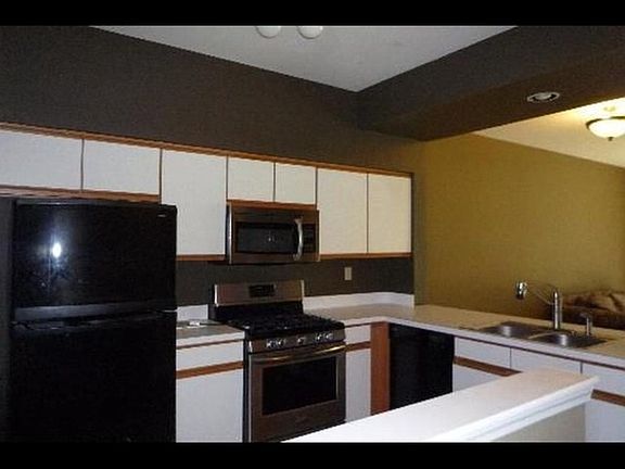 4th image of 1457 Walnut Hill Ave #1457