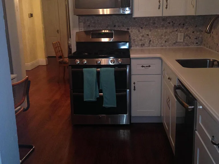 232 Jerome Ave — Photo 7
