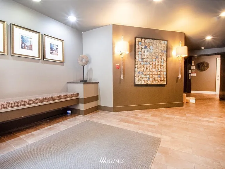 566 Prospect St #109 — Photo 4