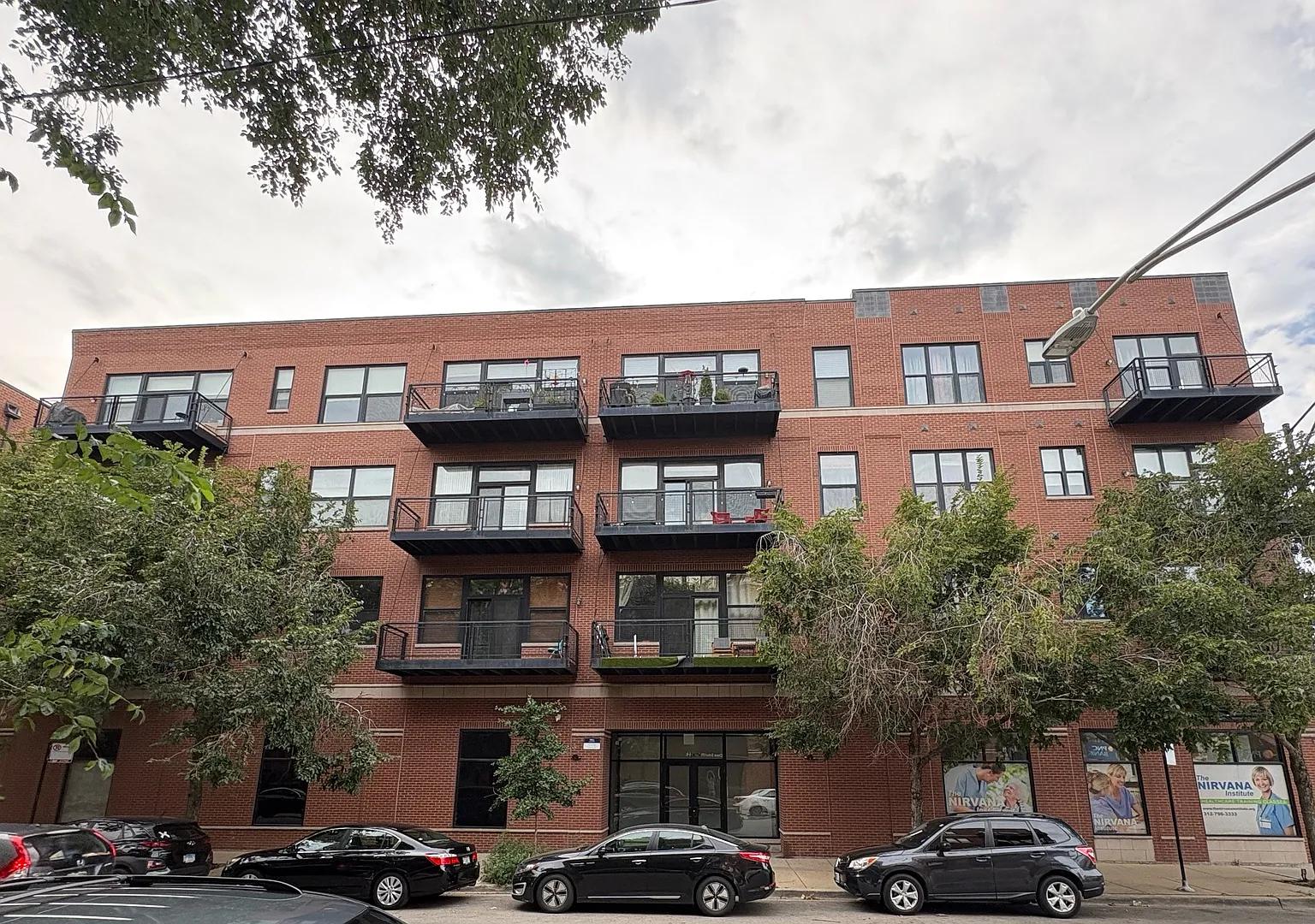 1 bed, 700 sqft, $2,249 — Photo 1