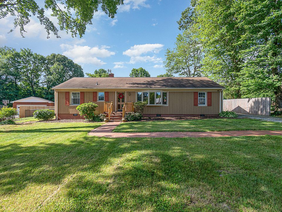 1st image of 209 Courtland Dr