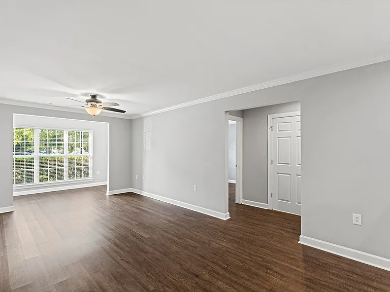 2820 Bloomfield Ln #107 — Photo 7