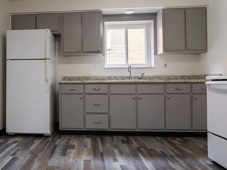 501-712 Farview Dr — Photo 10