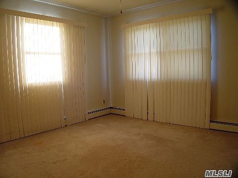 5th image of 42 White Oak St