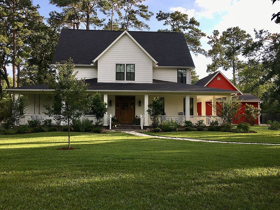 1st image of 30718 N Holly Oaks Cir