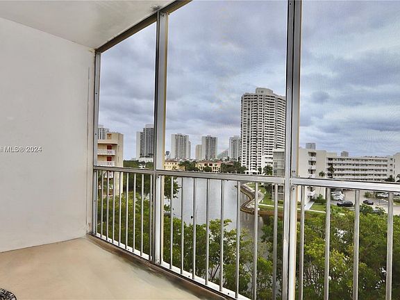 3rd image of 2930 Point East Dr APT E512