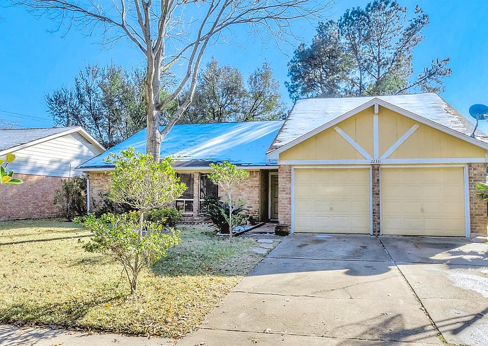 1st image of 22311 Elsinore Dr