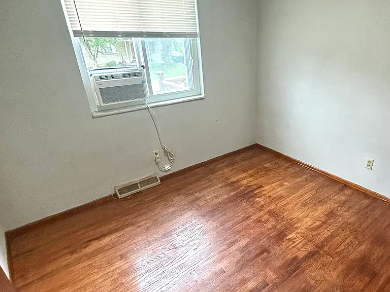 6583 Sentry Ave — Photo 13